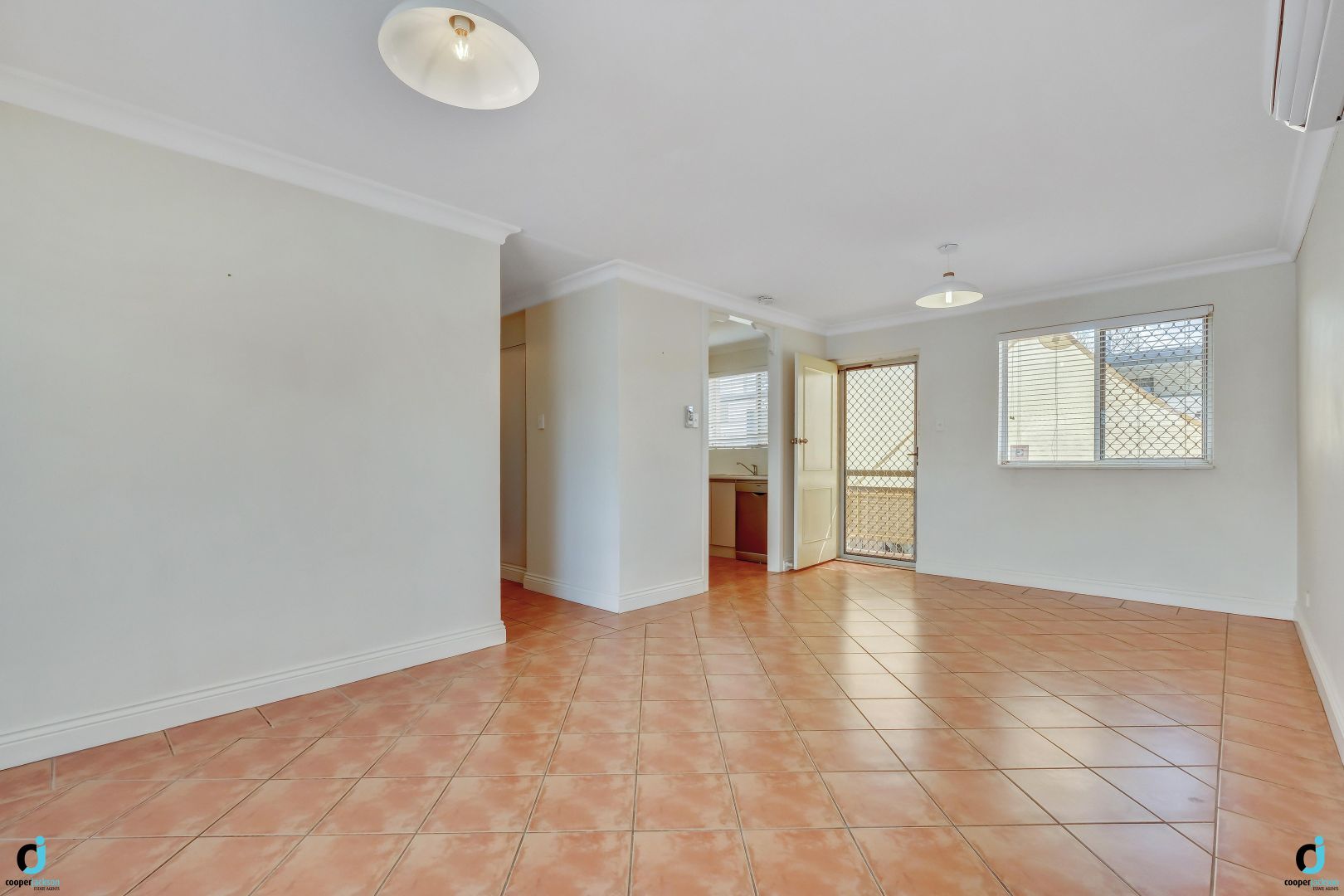 4/32 Miles Street, Clayfield QLD 4011, Image 2