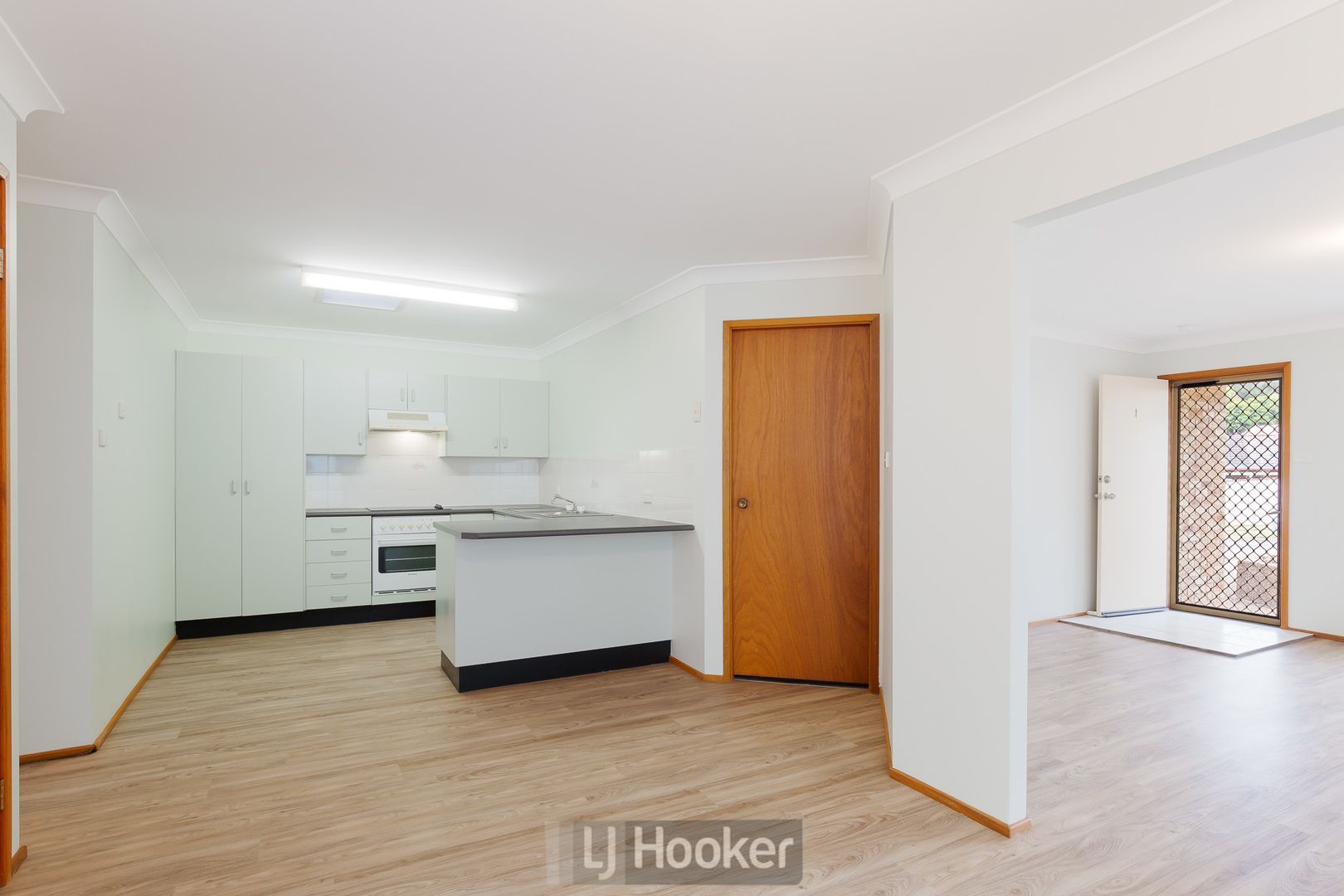 1/7 Burrawang Boulevard, Toronto NSW 2283, Image 2