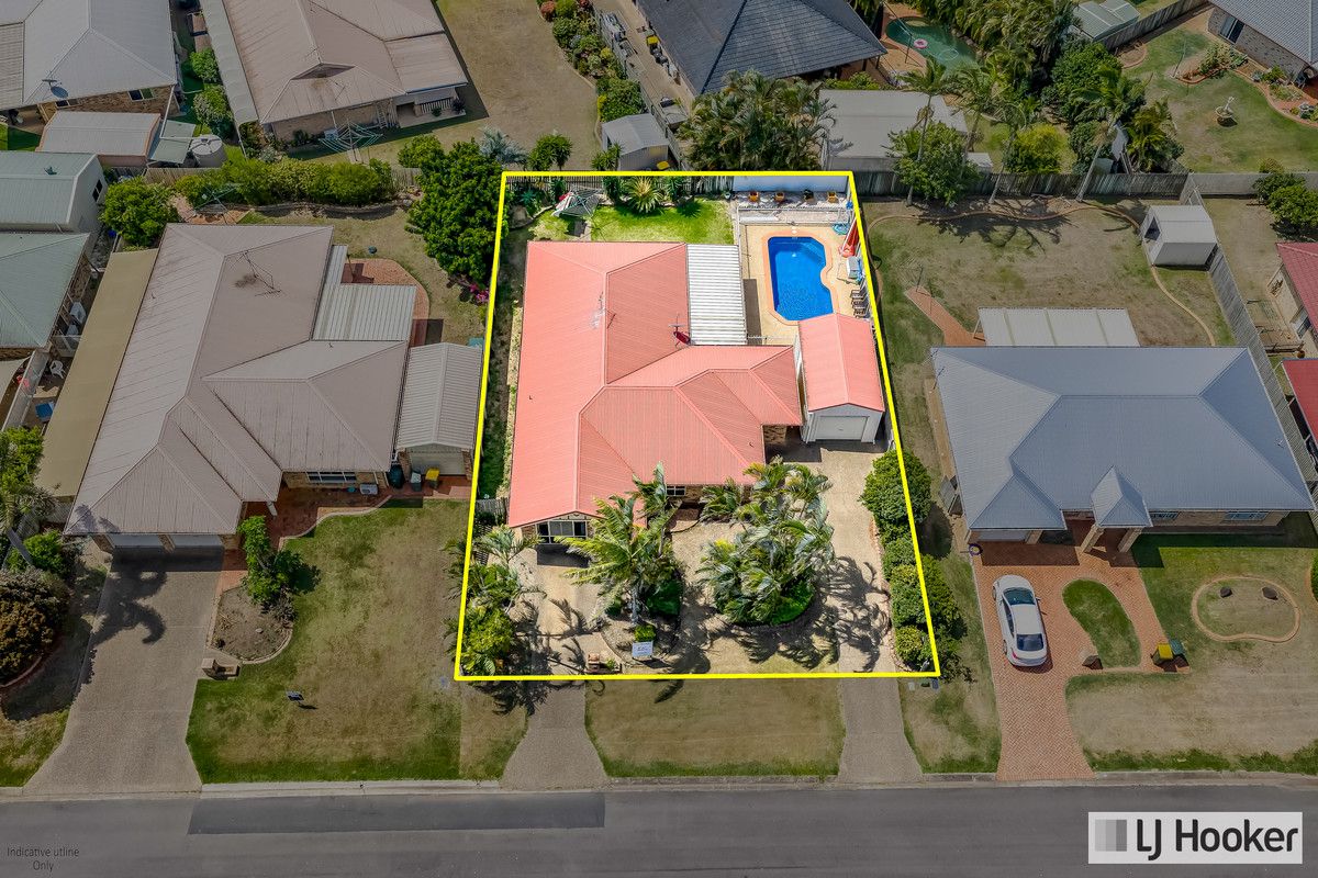 3 bedrooms House in 17 Maike Street KALKIE QLD, 4670