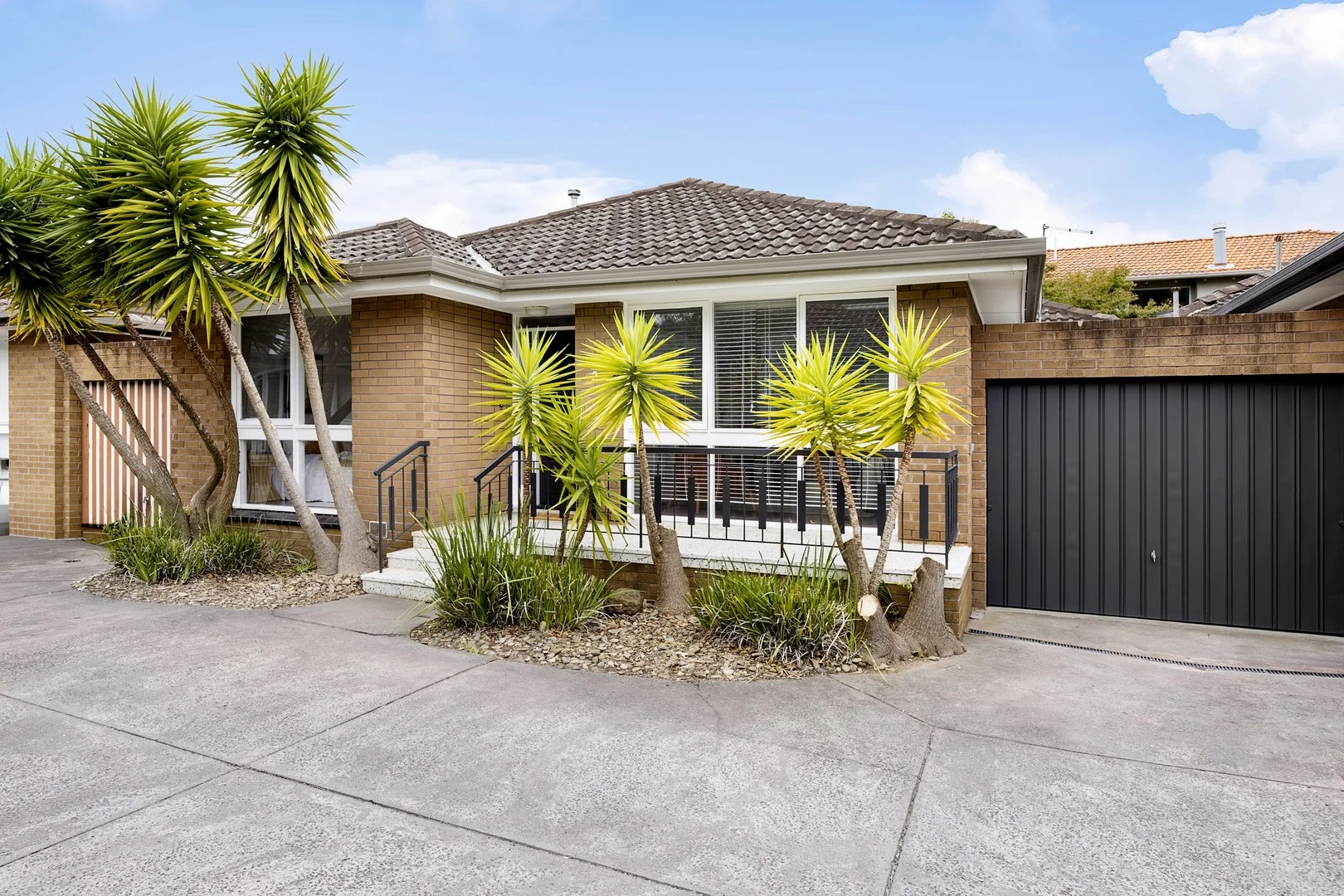 Primary image of 2/8 Elizabeth Street, Elsternwick VIC 3185