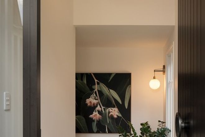 23 Crescent Road Kelvin Grove 4059 - Image 5