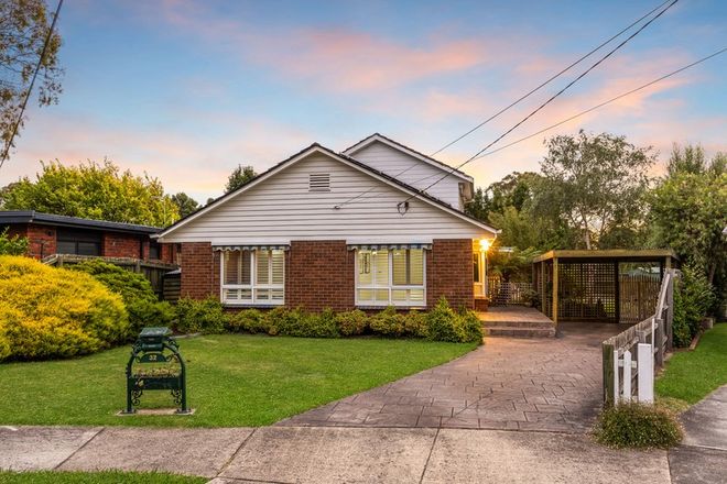 Picture of 32 Elliott Crescent, DINGLEY VILLAGE VIC 3172