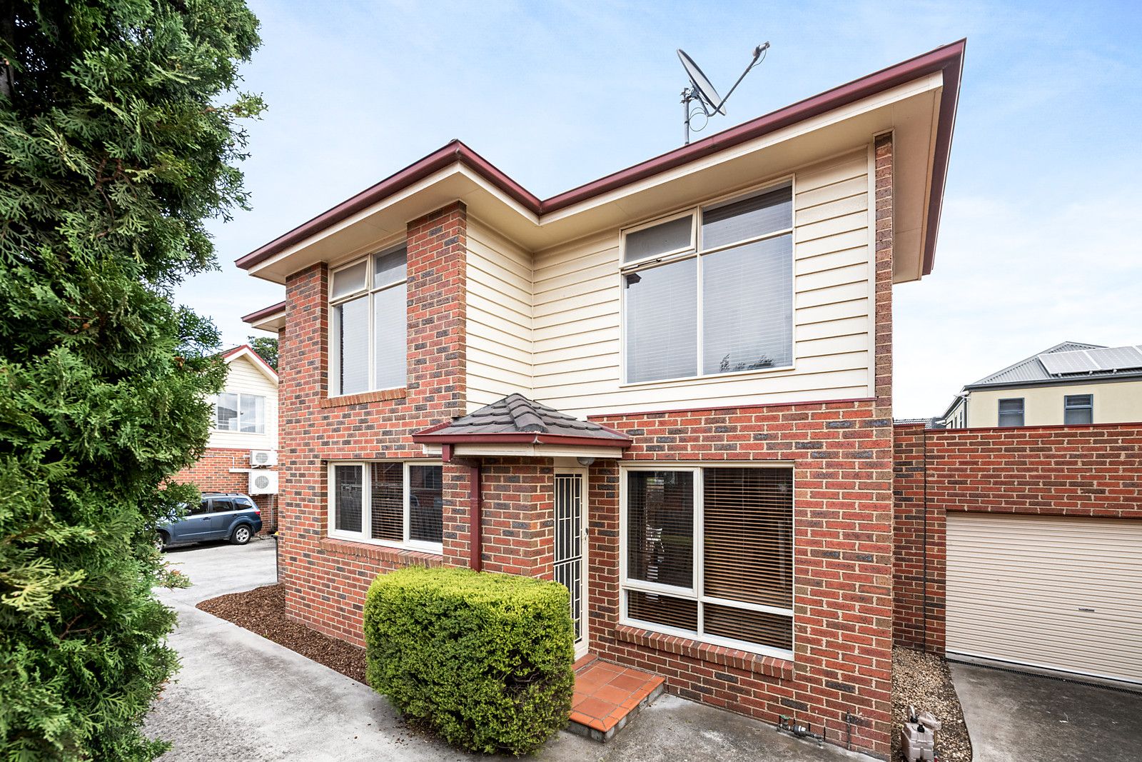 2/11 Balloan Street, Coburg VIC 3058, Image 0