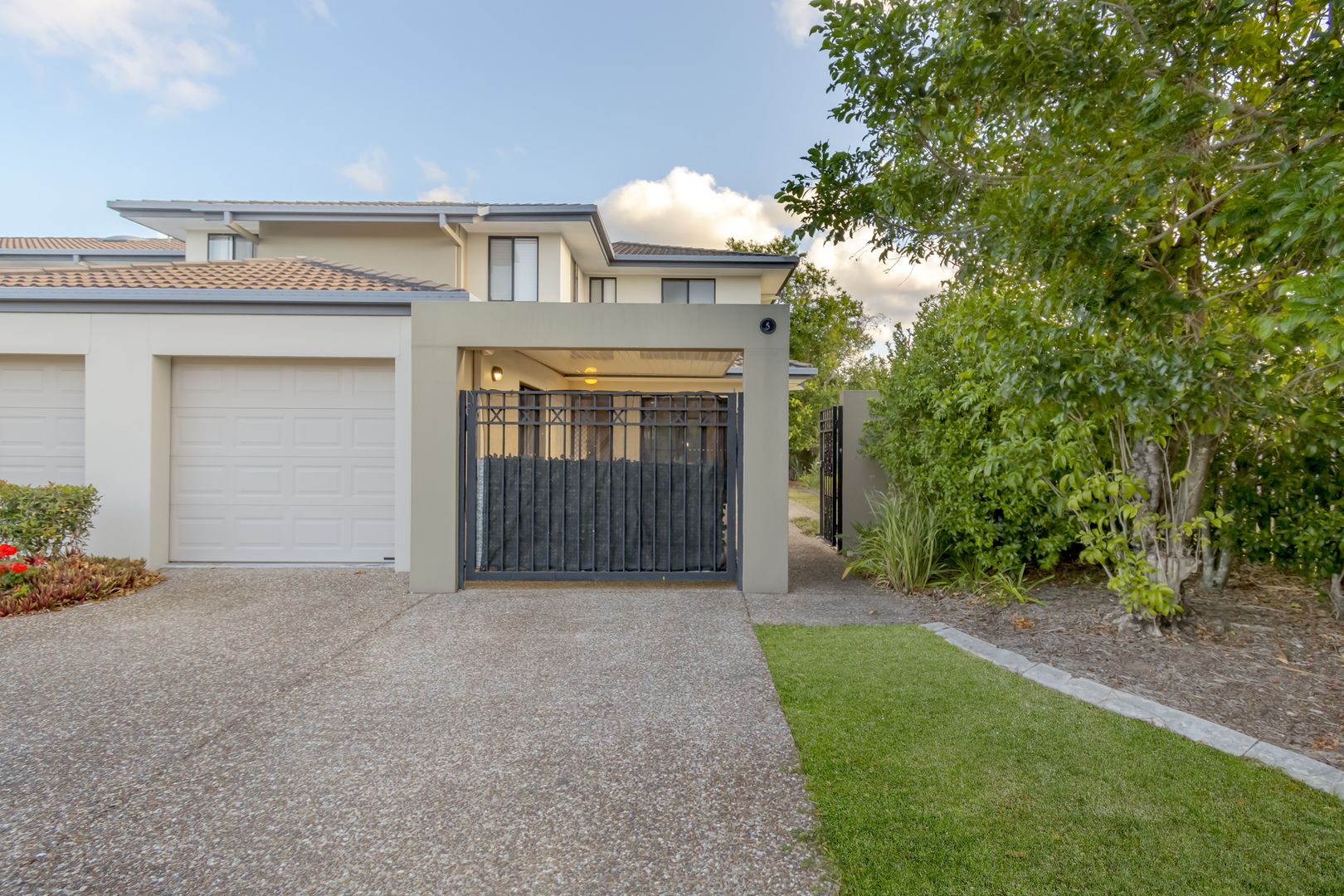 5/2 Tuition Street, Upper Coomera QLD 4209