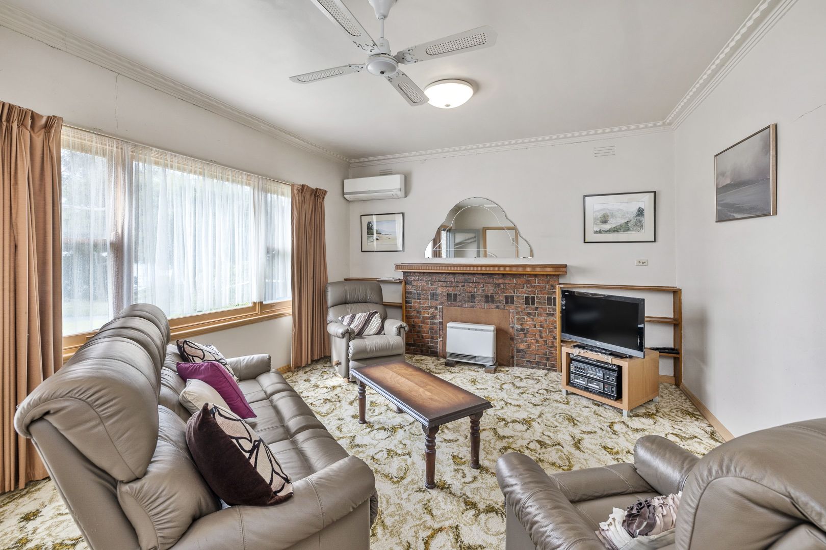 11 Howard Street, Lorne VIC 3232, Image 2