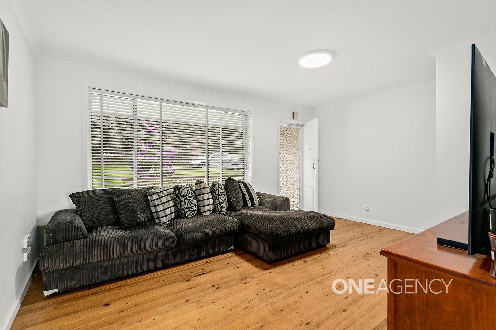 121 Jacaranda Avenue, Figtree NSW 2525, Image 2