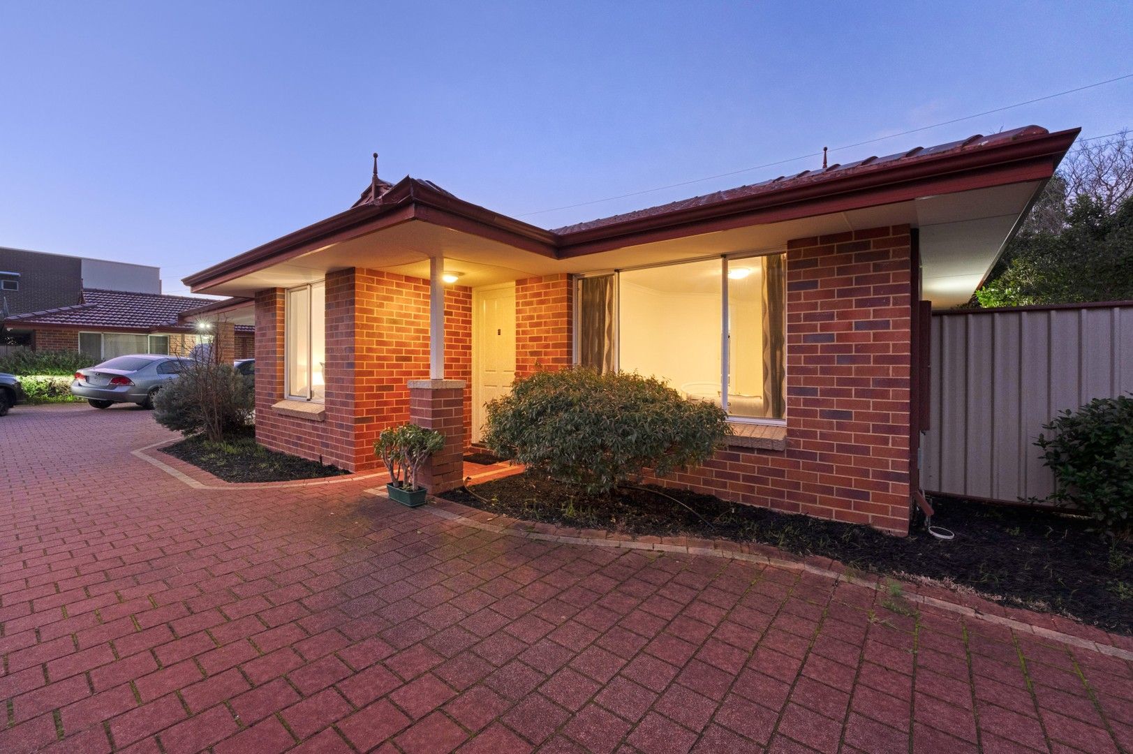 2/52 Station Street, Cannington WA 6107, Image 1