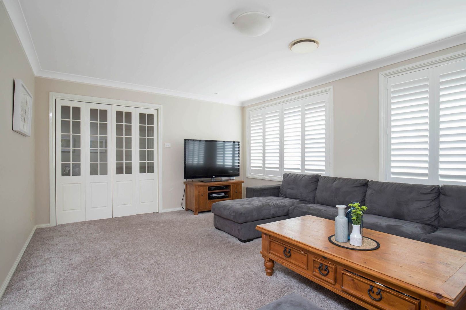 17 Smith Place, Mount Annan NSW 2567, Image 2