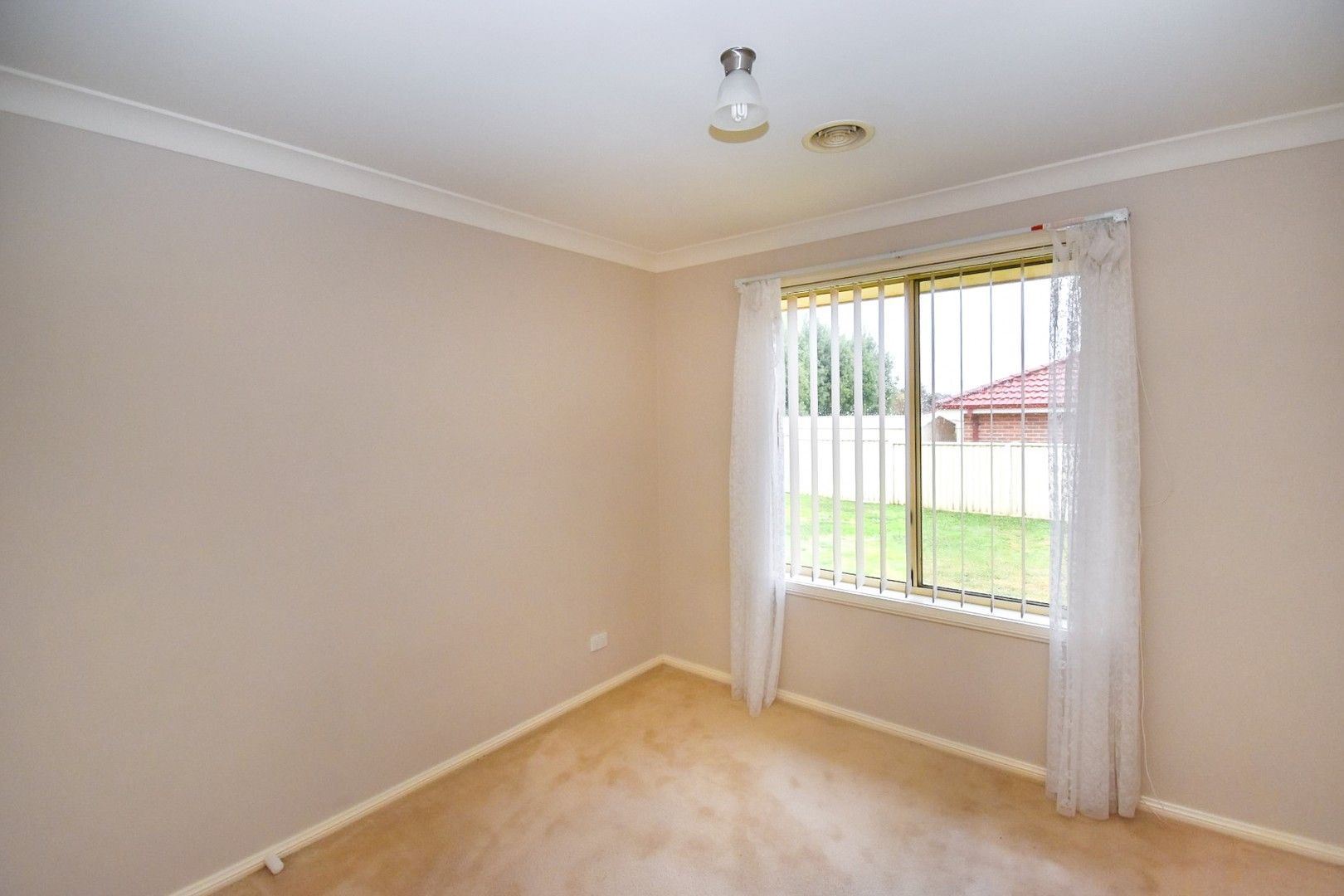 4 bedrooms House in 499 Anson Street ORANGE NSW, 2800