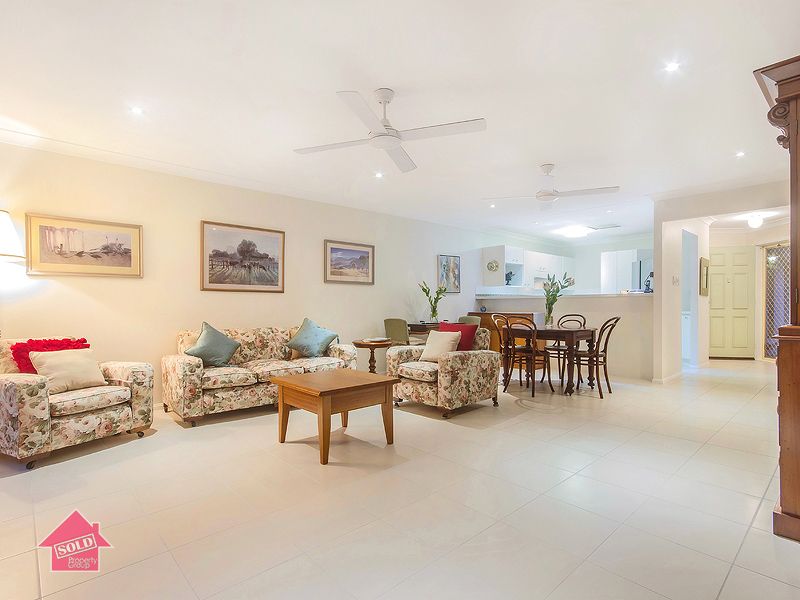 8/1 Belgarah Place, Carina QLD 4152, Image 2