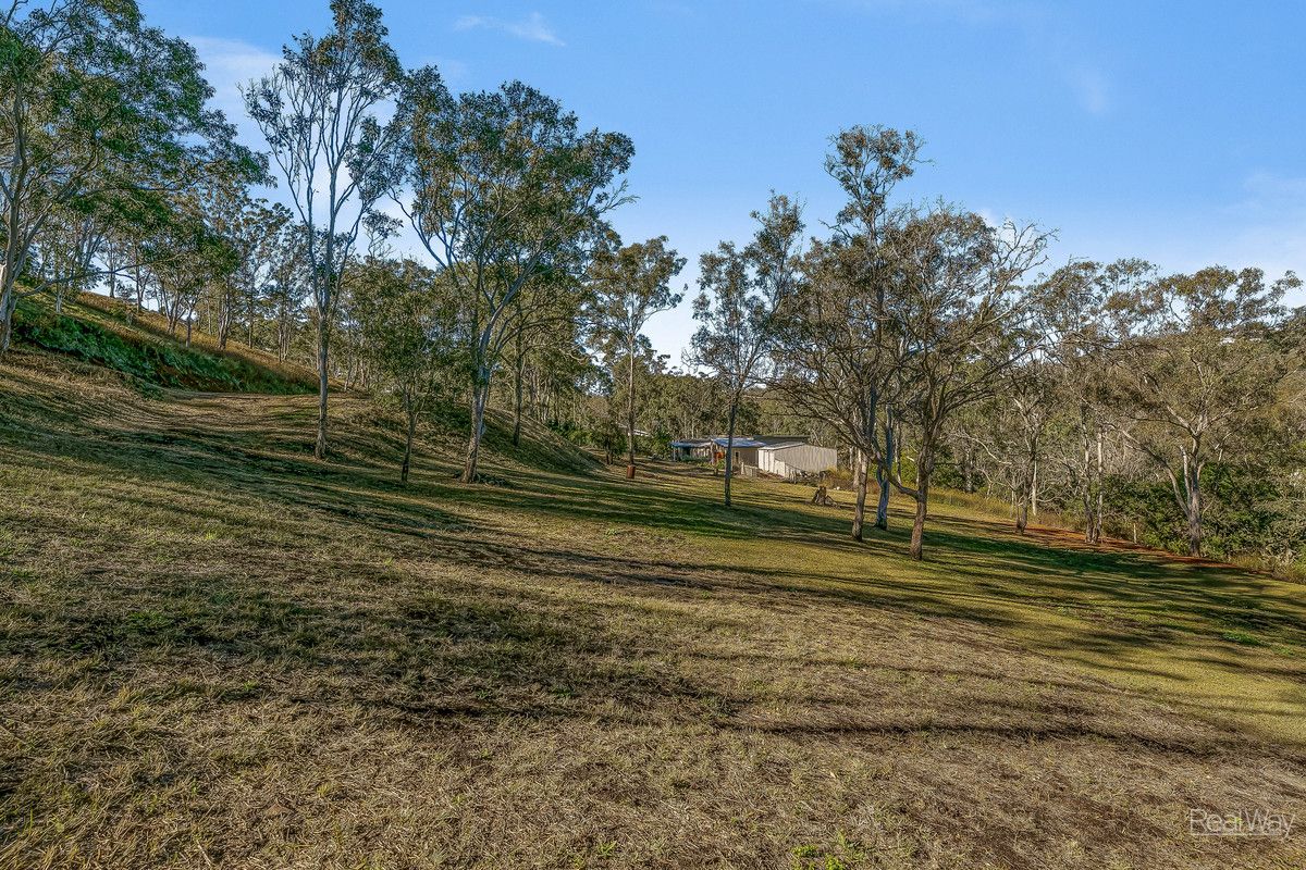 6 Lowe Court, Top Camp QLD 4350, Image 1