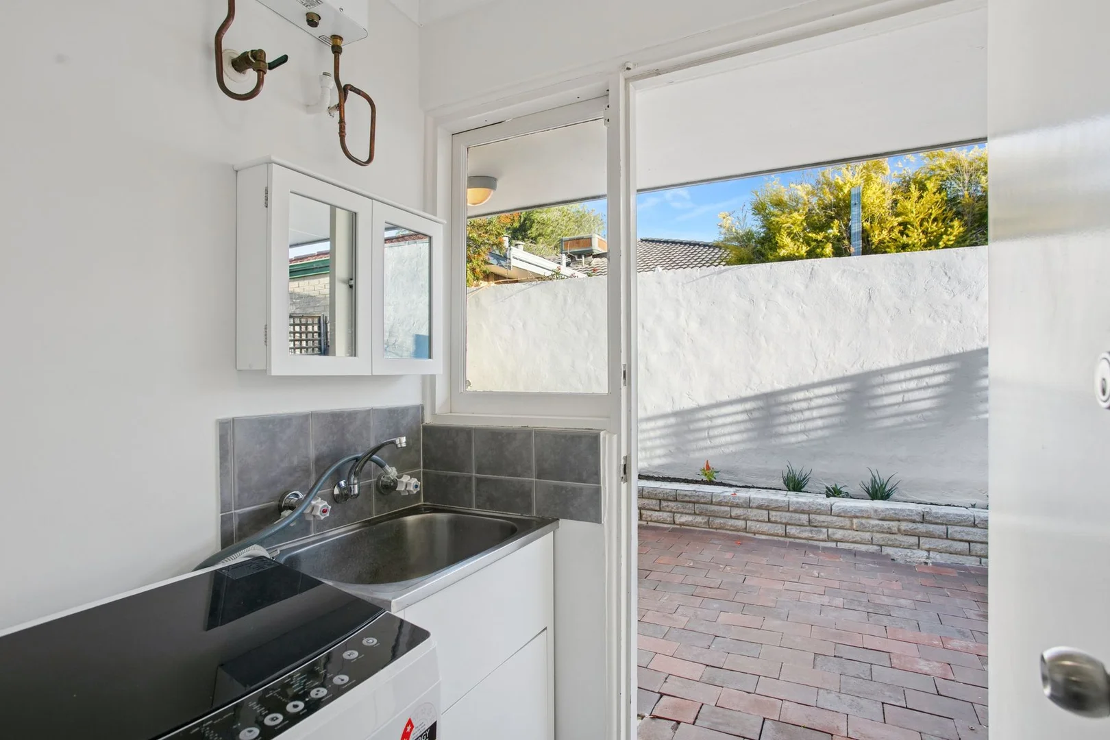 Additional image 14 of 2/13-15 HASTINGS STREET, Scarborough WA 6019