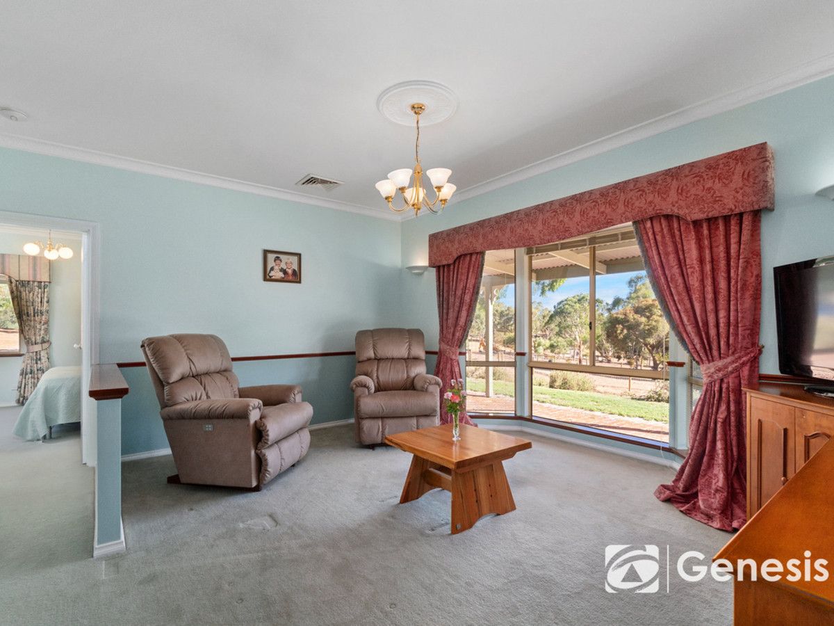 75 Fraser Road, Bullsbrook WA 6084, Image 2