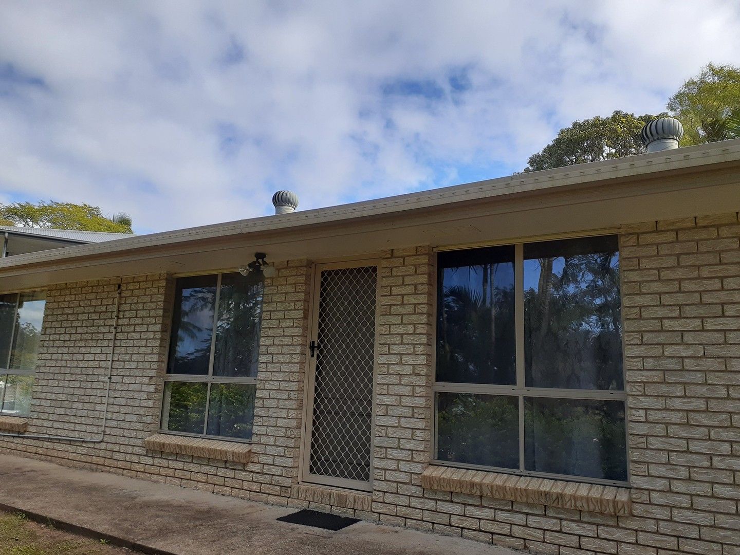 3 bedrooms House in  WOOMBYE QLD, 4559