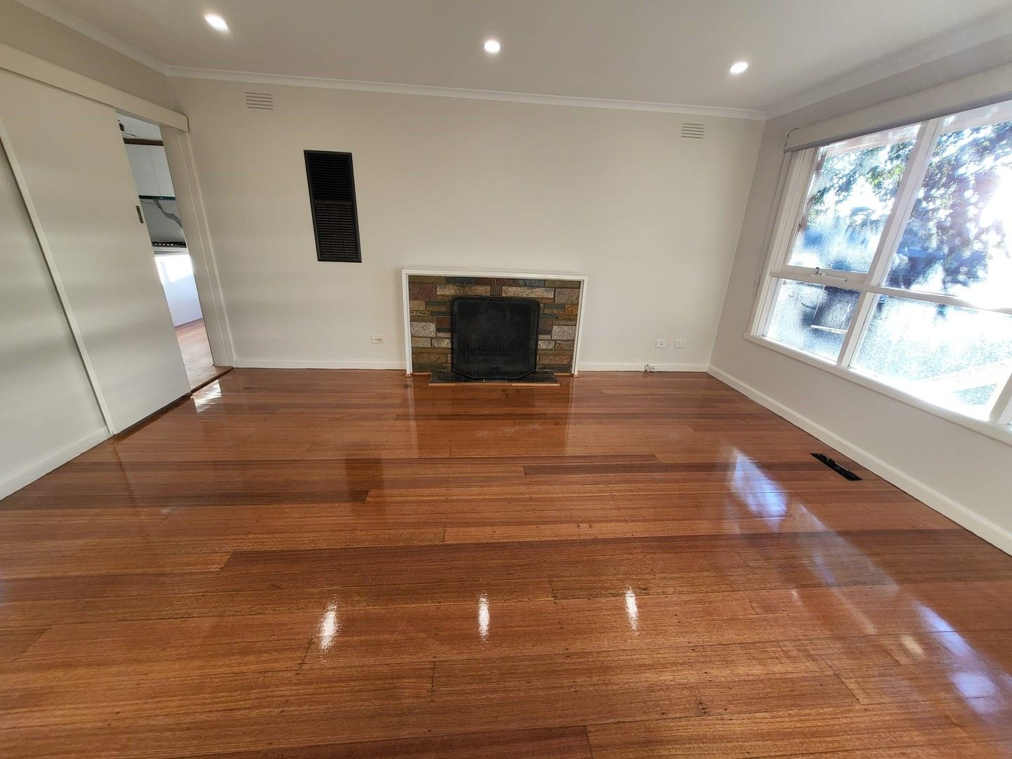 3 bedrooms House in 43 Jackson Street FOREST HILL VIC, 3131