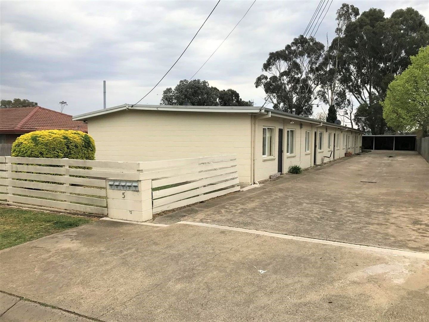 3/5 KURANDA AVE, Armidale NSW 2350 Apartment For Rent Domain