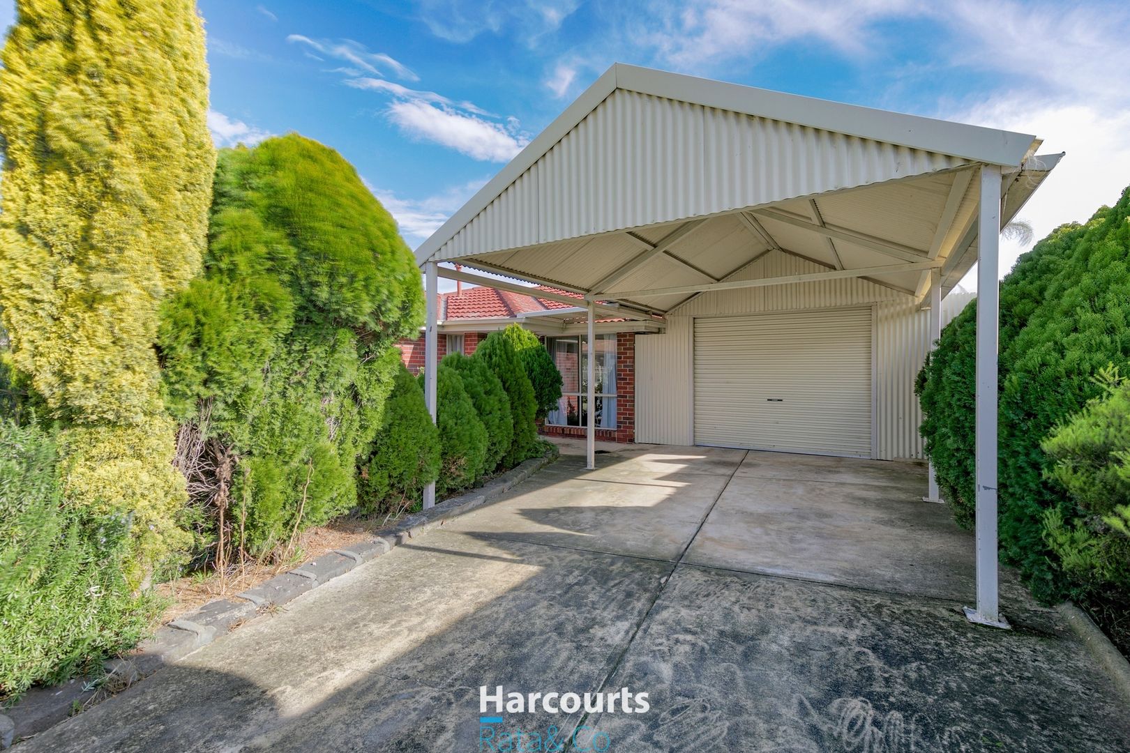 15 Gibbons Drive, Epping VIC 3076, Image 2