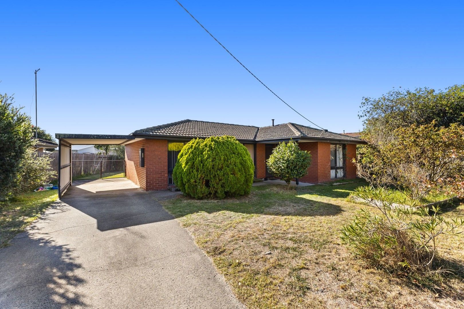 3 bedrooms House in 24 Strathcole Drive TRARALGON VIC, 3844