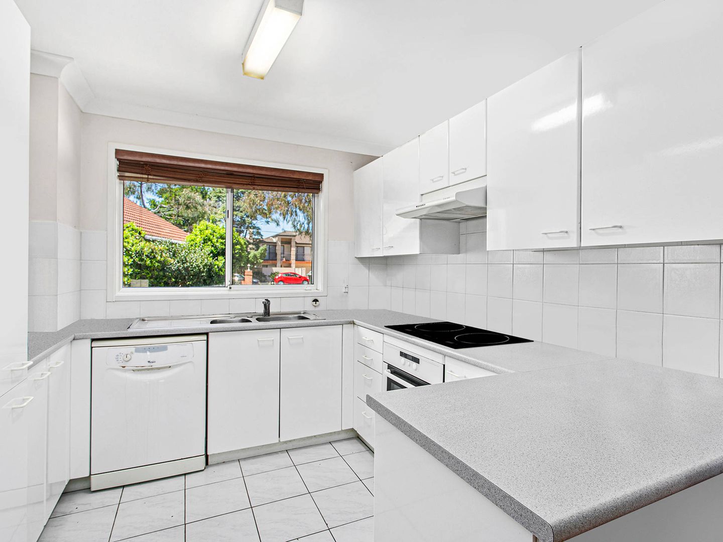 5/15-17 Kumbardang Avenue, Miranda NSW 2228, Image 2