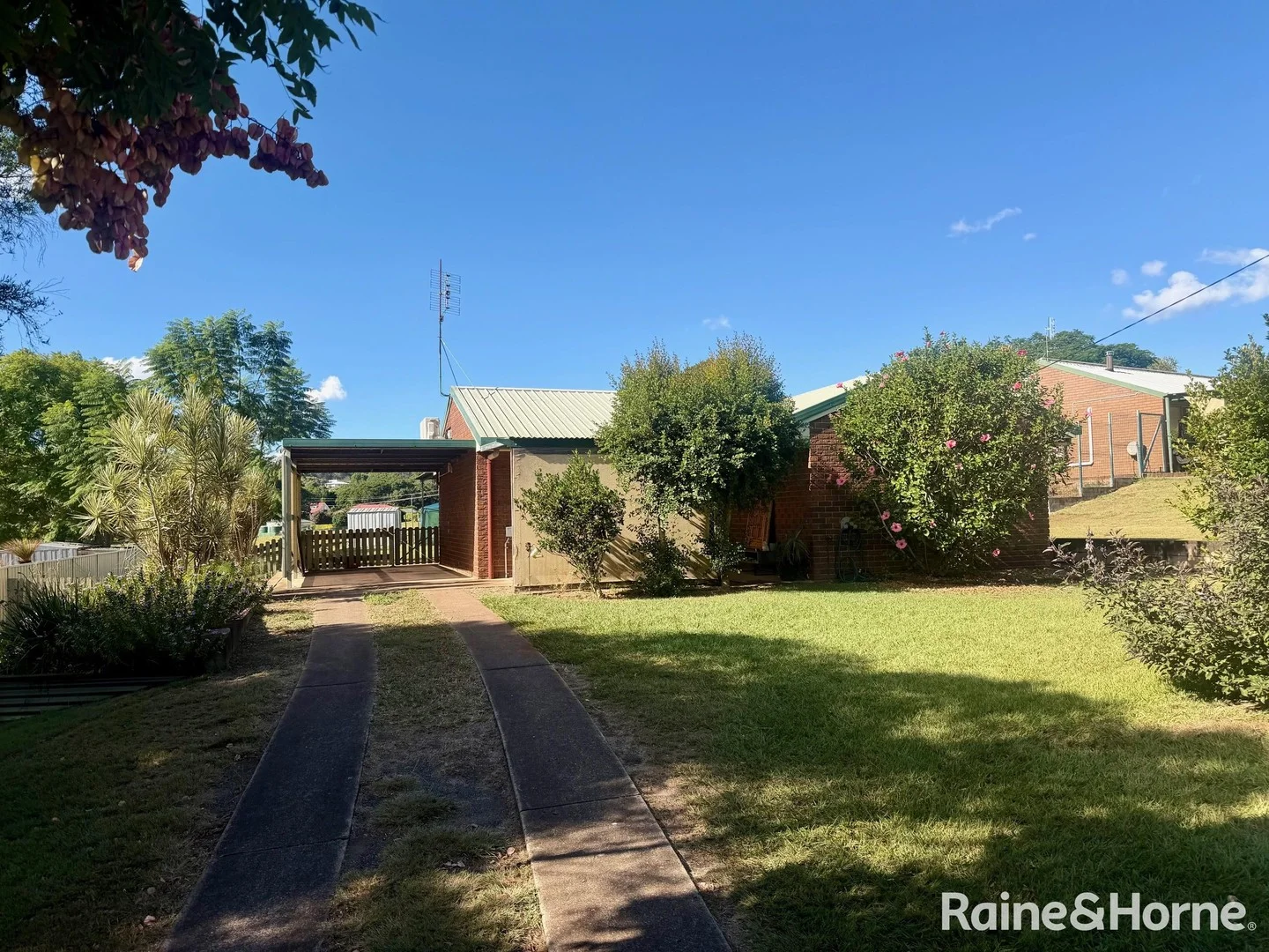 12 Murray Parade, Kingaroy QLD 4610