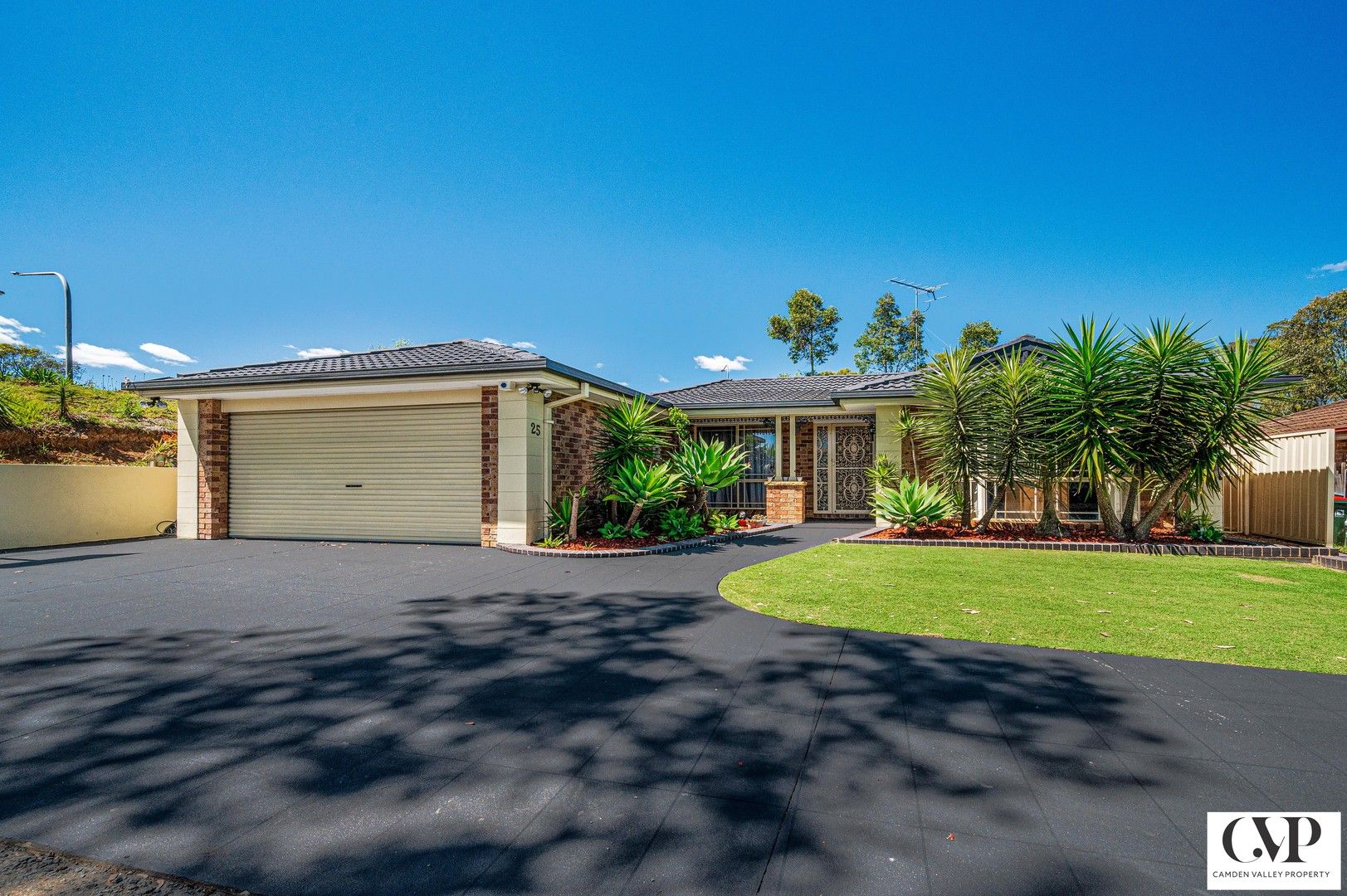 25 Outram Place, Currans Hill NSW 2567, Image 0