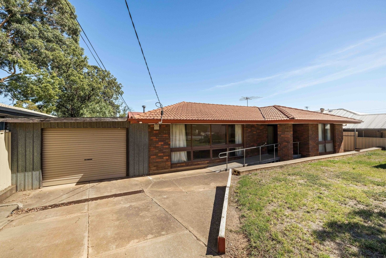 10 Arunta Drive, Salisbury Heights SA 5109, Image 0