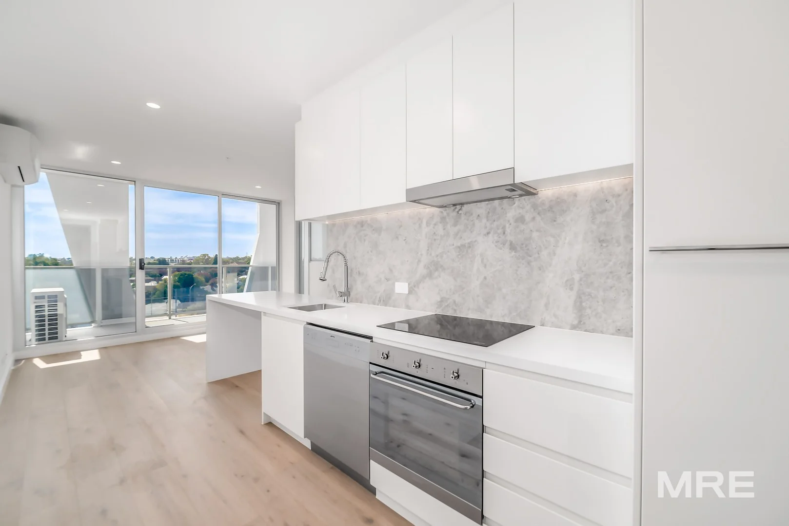 403/33 Racecourse Road, North Melbourne VIC 3051