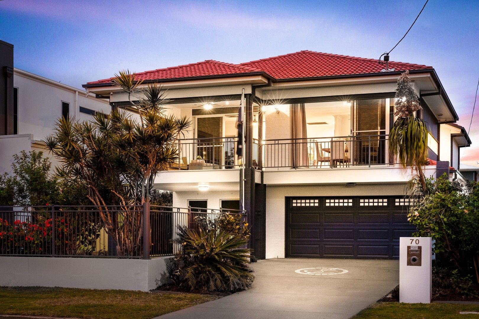 70 Oyster Point Esplanade, Scarborough QLD 4020, Image 1