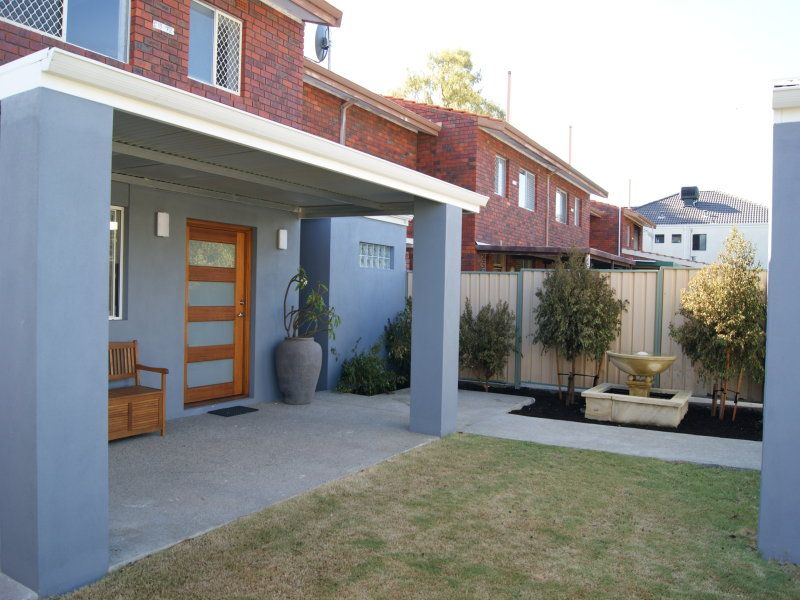 3 bedrooms House in 10 Melinga Court KARAWARA WA, 6152