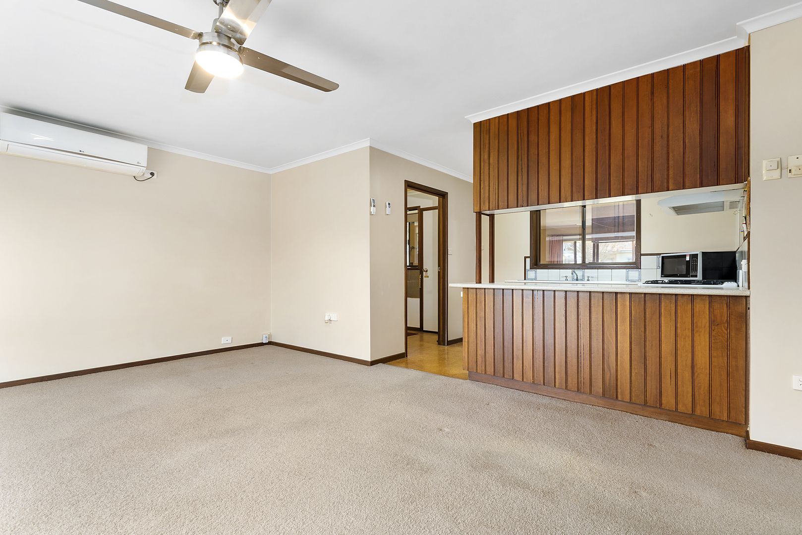 1/11 Edgecombe Street, Kyneton VIC 3444, Image 2