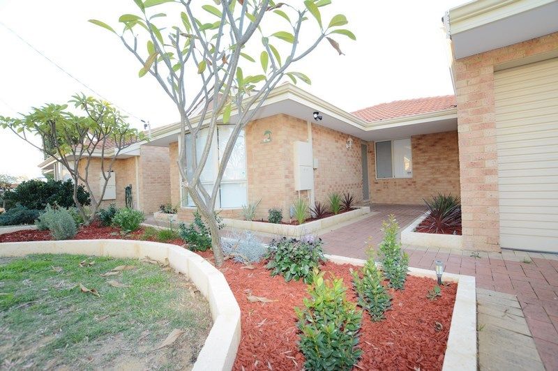 3 bedrooms Villa in 1A Maltarra Place NOLLAMARA WA, 6061