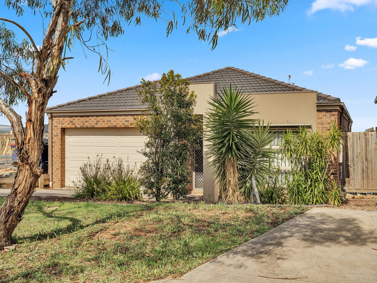 32 Lone Pine Square, Bacchus Marsh VIC 3340, Image 1