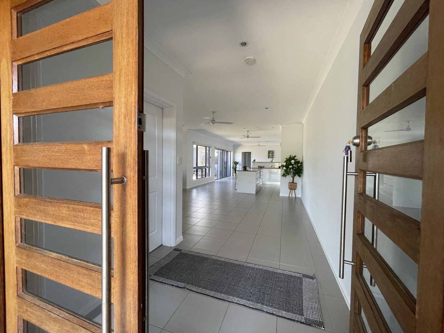 7A Shore St, Wongaling Beach QLD 4852, Image 0