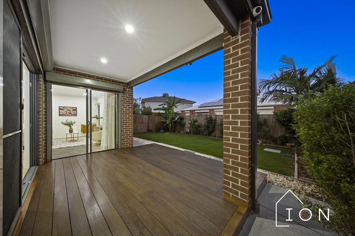 Additional image 33 of 8 Bluebank Avenue, Clyde North VIC 3978