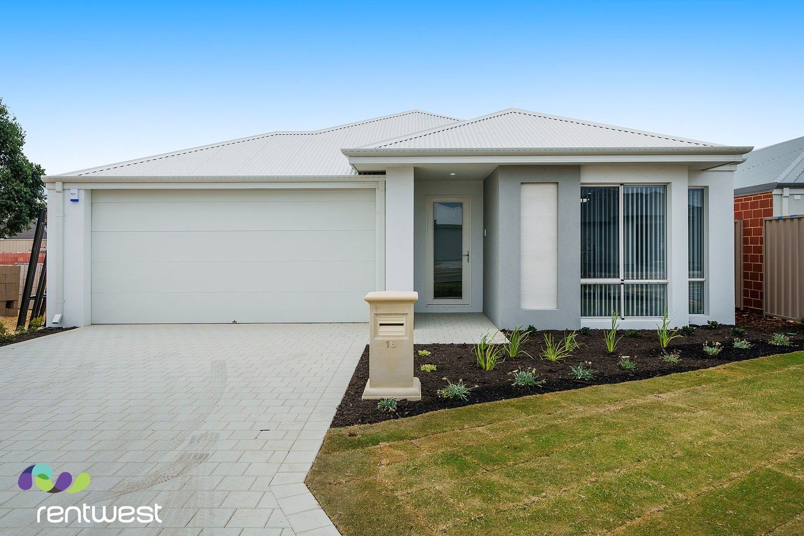 4 bedrooms House in 16 Oxgang Way BRABHAM WA, 6055