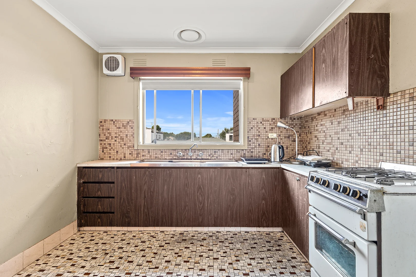 Additional image 6 of 7/50 Bayview Road, Seddon VIC 3011