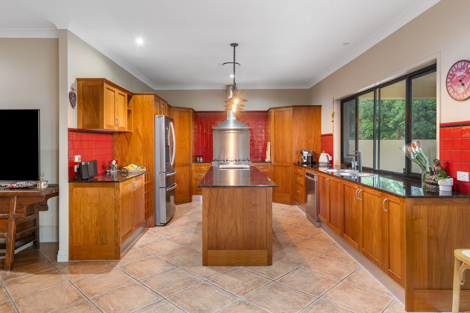 Additional image 9 of 72 Sir Bruce Small Boulevard, Benowa Waters QLD 4217