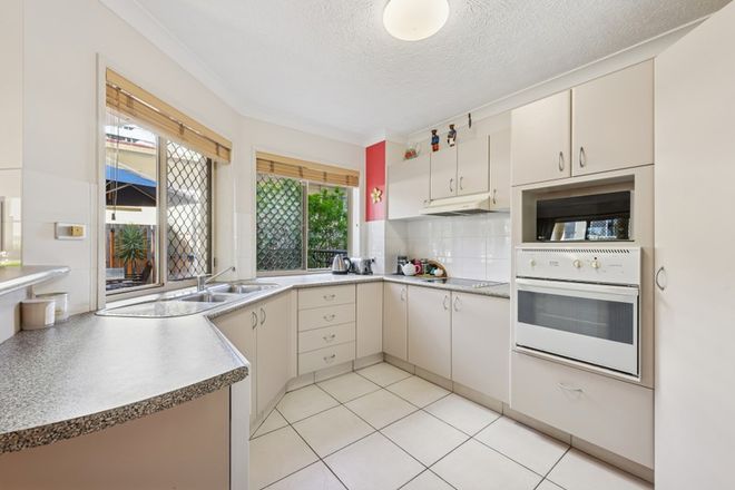 2/31-33 Peerless Avenue Mermaid Beach 4218 - Image 4