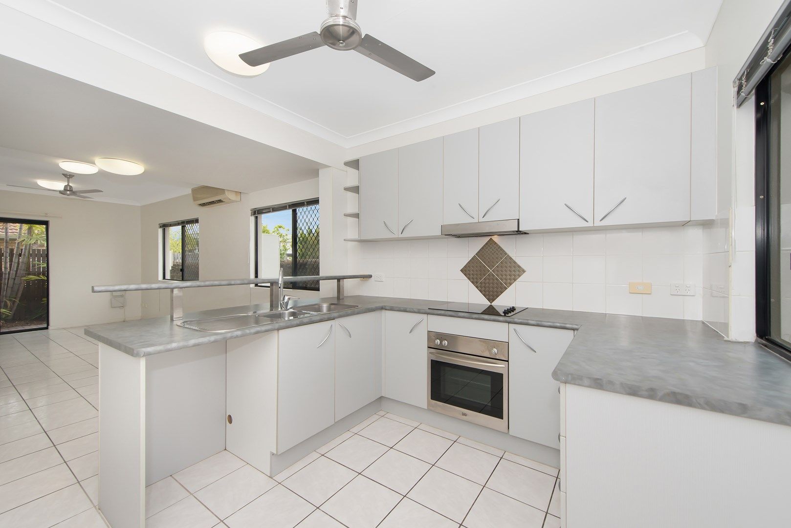 11/42-44 Patrick Street, Aitkenvale QLD 4814, Image 1