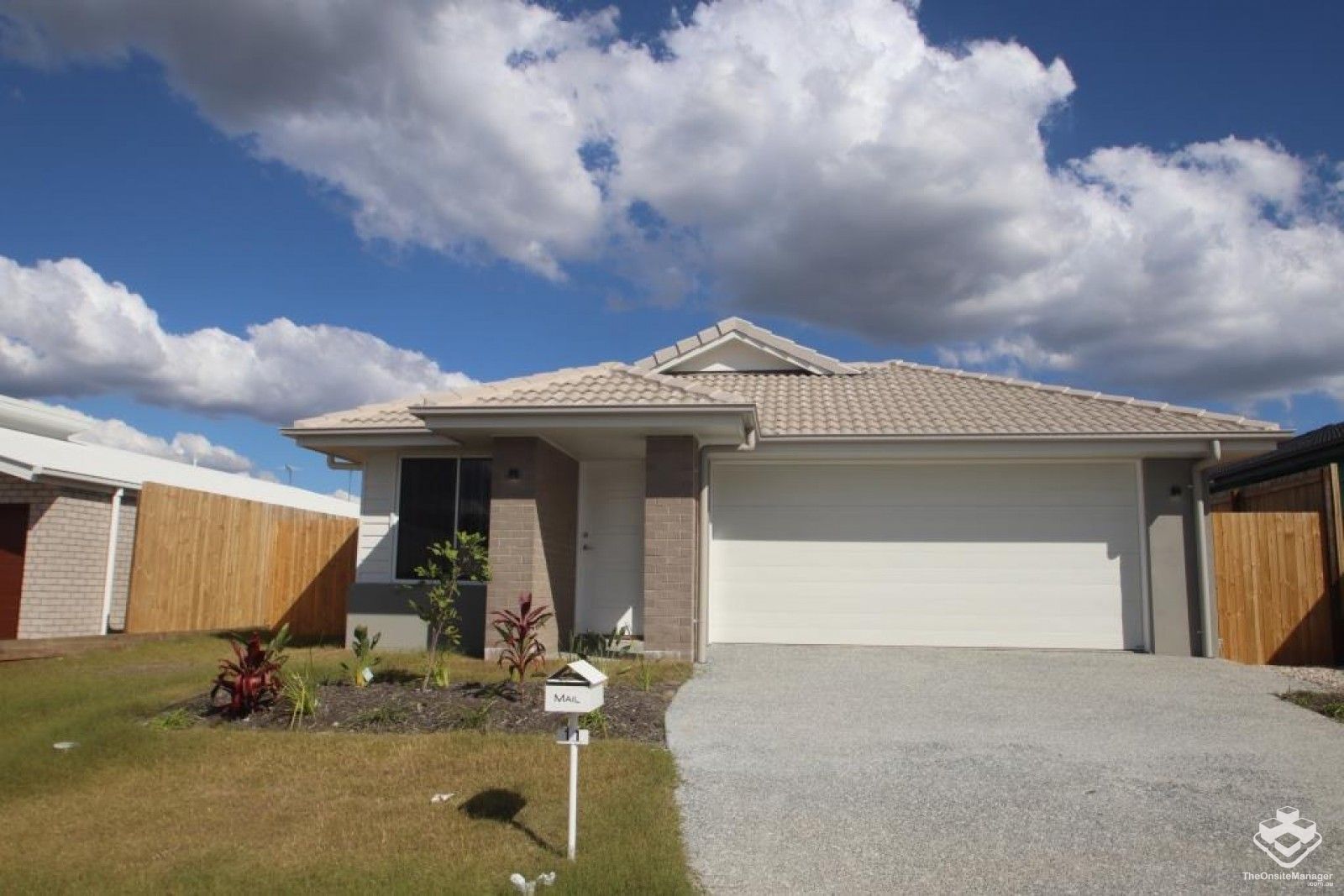 4 bedrooms House in 11 Eileen Ct LOGAN RESERVE QLD, 4133