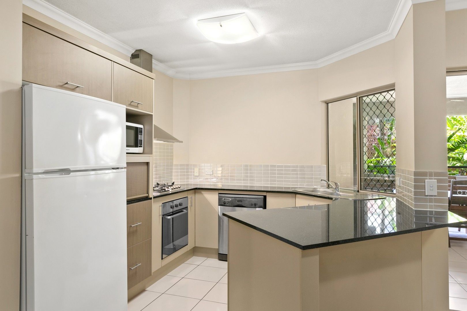 213/12 Gregory Street, Westcourt QLD 4870, Image 2