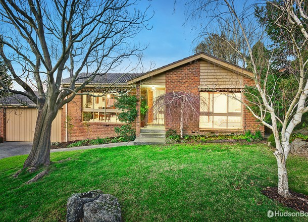 27 Pine Hill Drive, Doncaster East VIC 3109