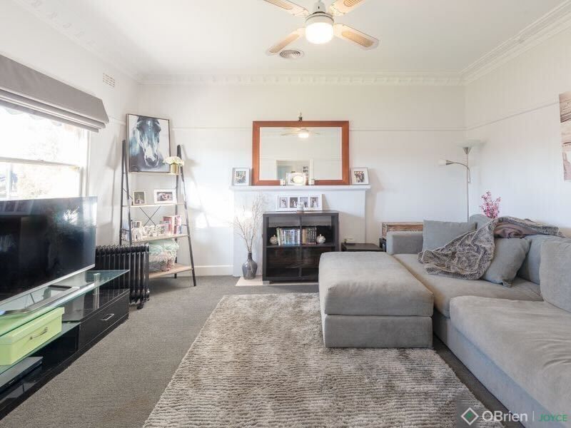 9 Phillipson Street, Wangaratta VIC 3677 - House For Rent | Domain