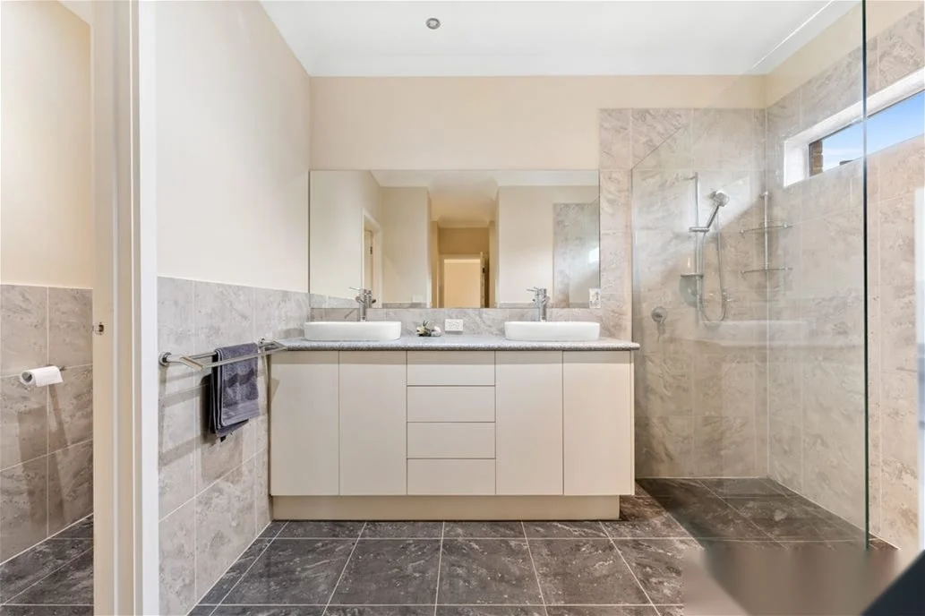 Additional image 14 of 64 Henry St, Melton VIC 3337