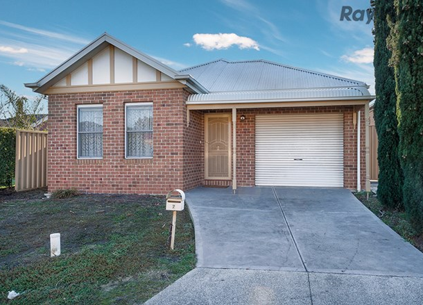 7 Fawkner Place, Caroline Springs VIC 3023