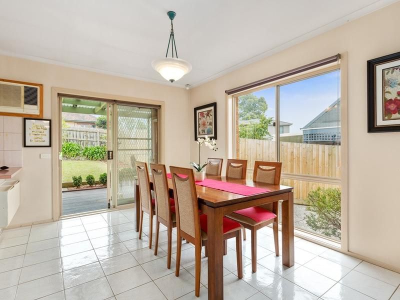 2/5 Melanie Court, Mount Waverley VIC 3149, Image 2