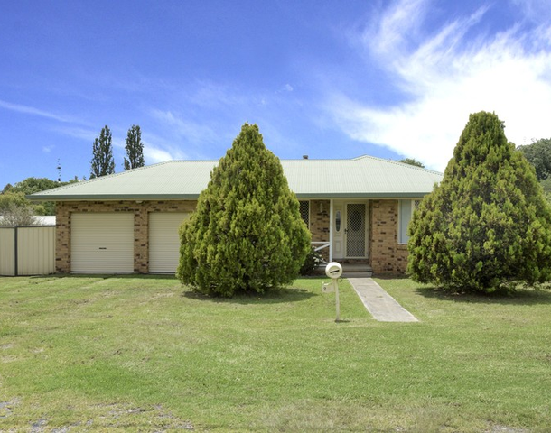 29 George Street, Tenterfield NSW 2372