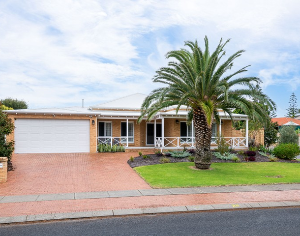 28 Broadbeach Boulevard, Hillarys WA 6025