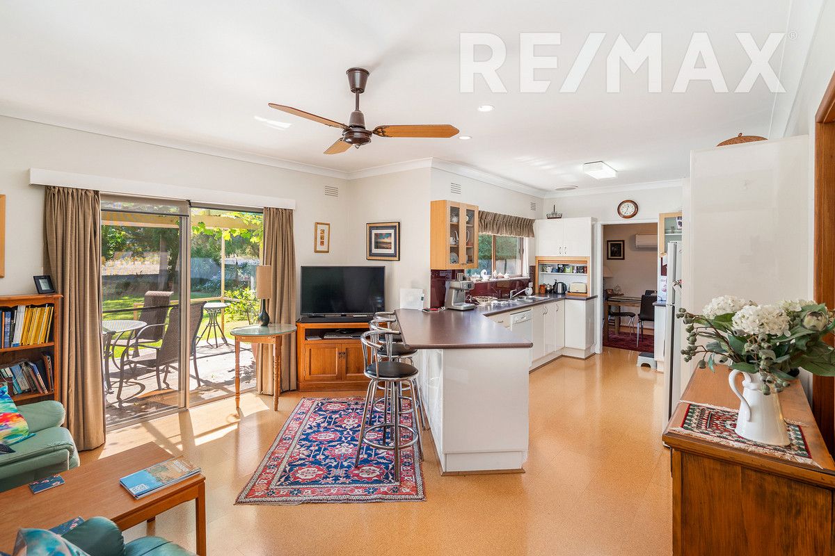 53 Galore Street, Lockhart NSW 2656, Image 2