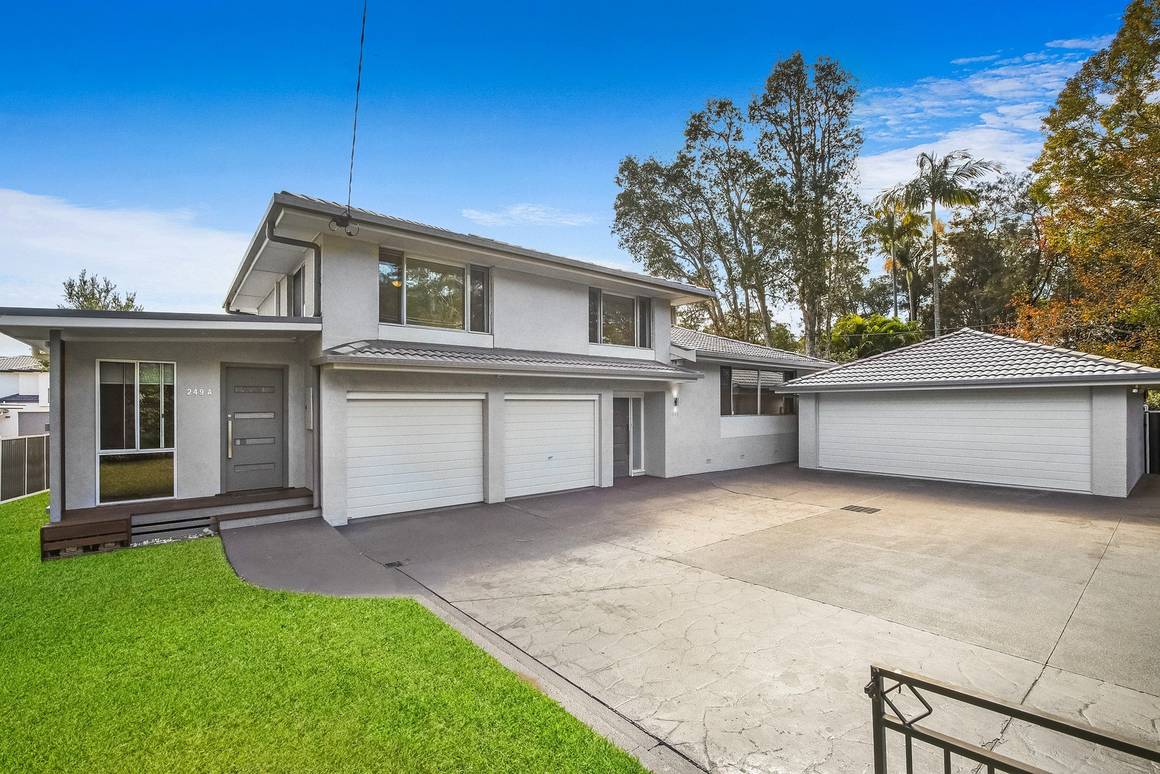 Picture of 249 Avoca Drive, GREEN POINT NSW 2251